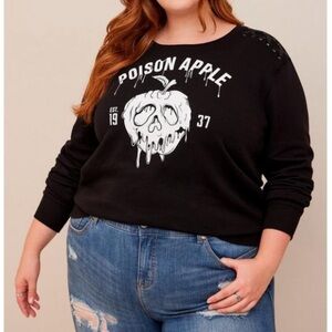 TORRID NWT DISNEY VILLAINS COZY FLEECE DROP SHOULDER GRAPHIC SWEATSHIRTS LACE UP